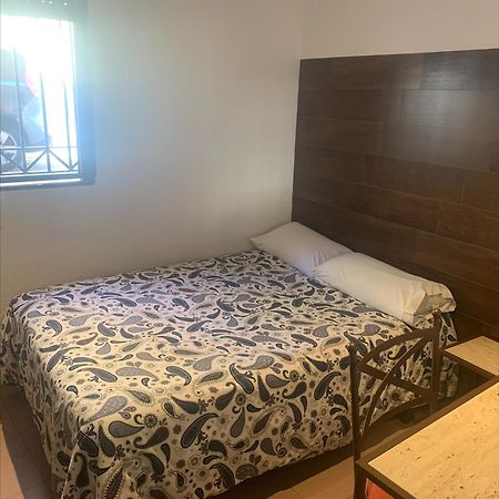 Hostal Sol Toledo Buitenkant foto