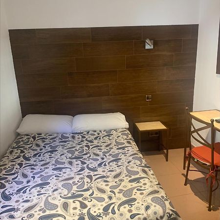 Hostal Sol Toledo Buitenkant foto